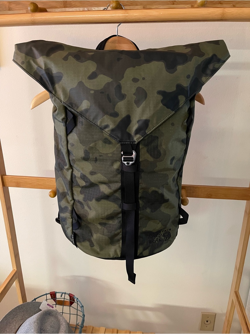 Mountain Hardware Camp 25L Backpack - Green Camo NWT